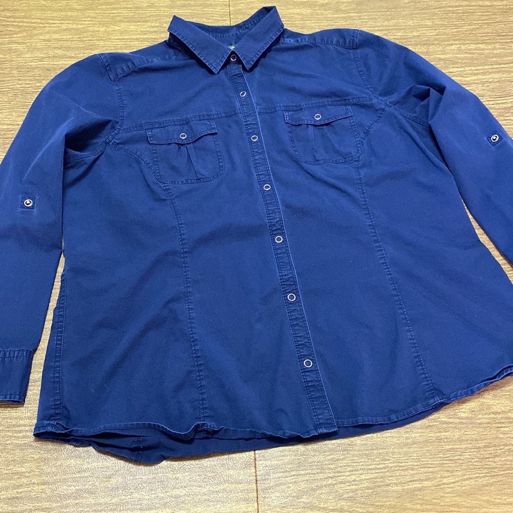 Blue Eddie Bauer Woman’s Snap Down Long Sleeve Shirt XXL